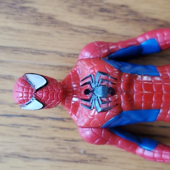 Spiderman Toy Figure - Picture 12 of 12